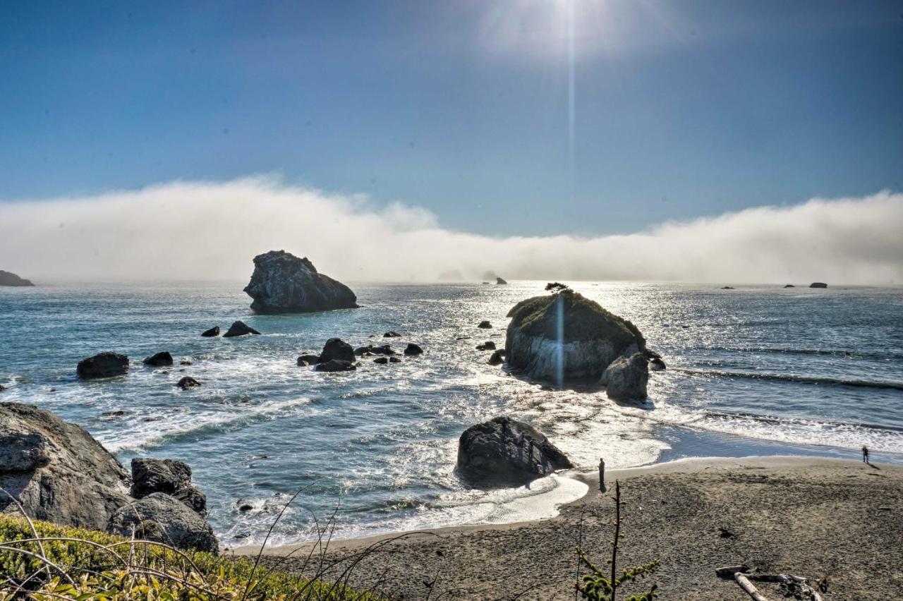 Coastal Getaway By Pebble Beach And Redwoods! Crescent City Bagian luar foto